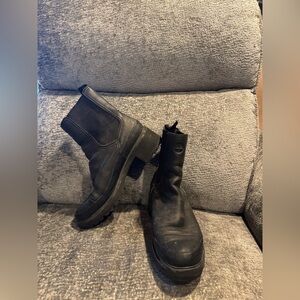 Timberland Black Heeled Leather Ankle Boots Size 10